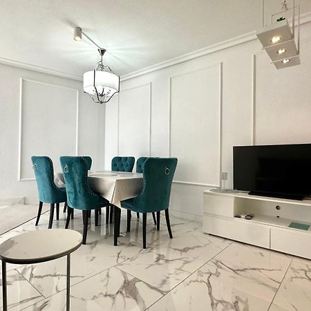 Glamour Τορεβιέχα Εξωτερικό φωτογραφία